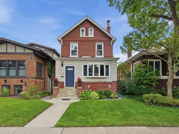 2624 W WILSON Avenue, Chicago, IL 60625