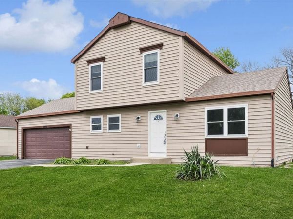 1440 CARLETON Avenue , Naperville, IL 60565
