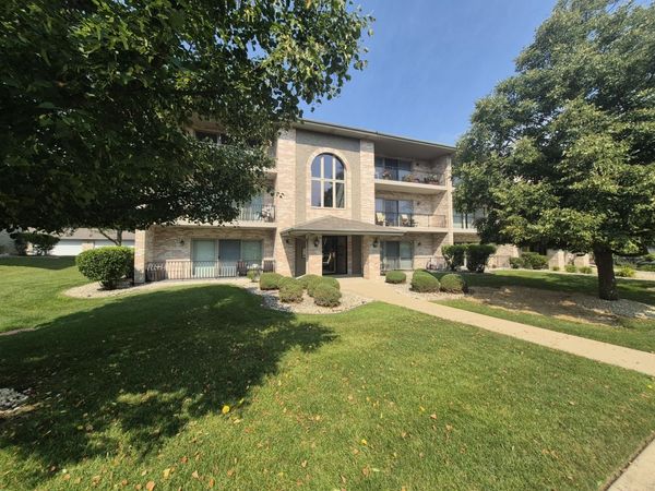 17806 Bernard Drive , Unit 2B, Orland Park, IL 60467