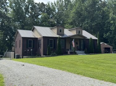 245 Hart Lane, Russell Springs, KY 42642