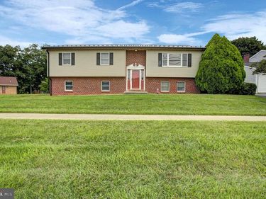 517 N N MORRIS STREET, SHIPPENSBURG, PA 17257
