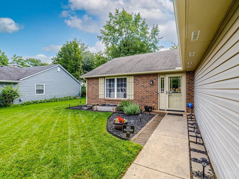 7847 Lockport Boulevard, Centerville, OH 45459 Photo 2