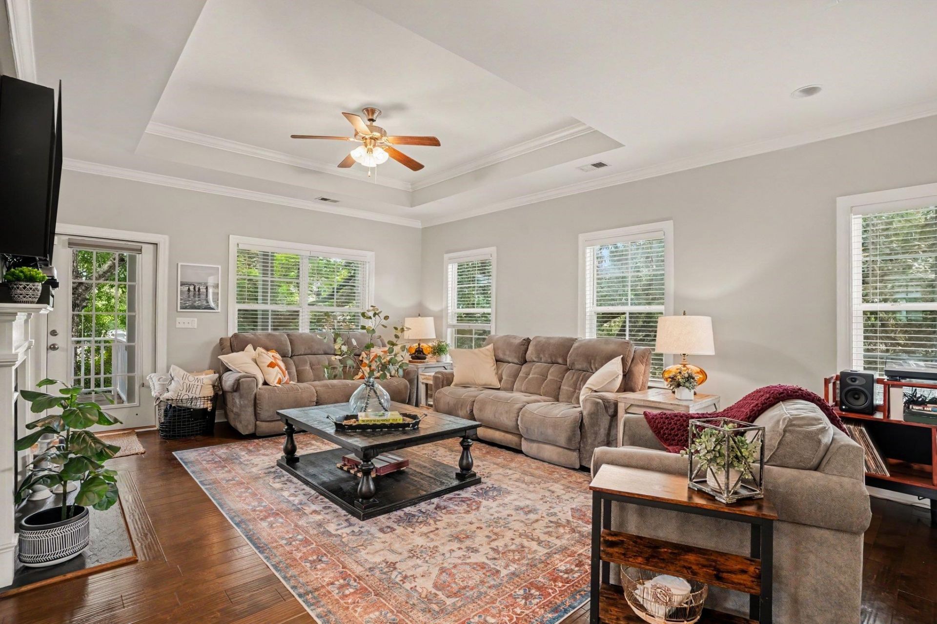6 Turnbridge Ct. Photo 9