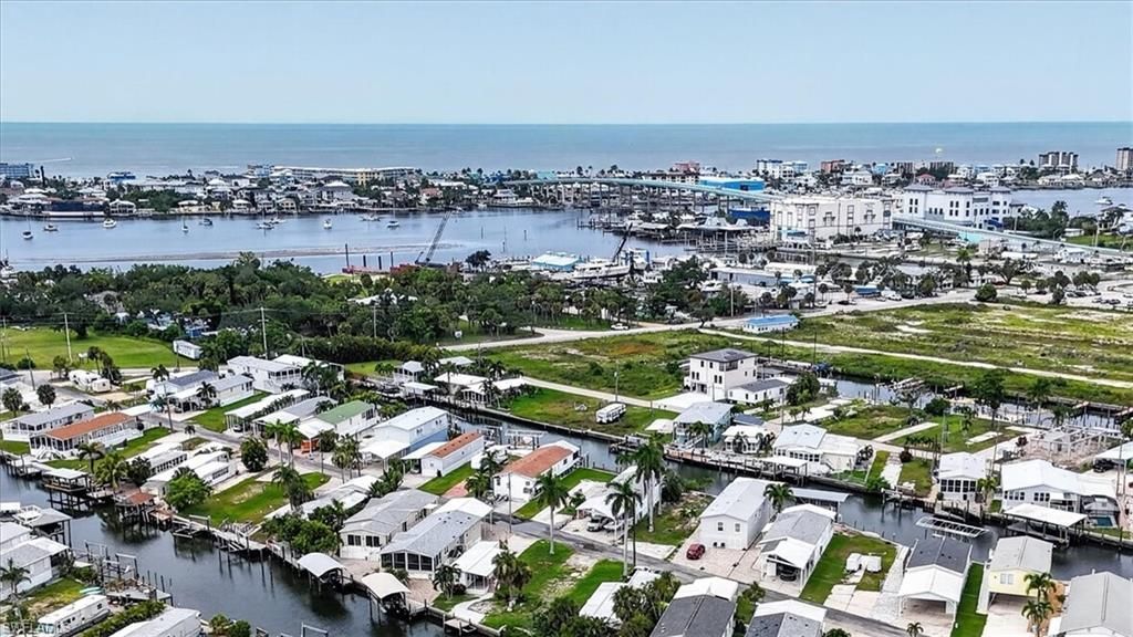 43 Emily Ln, Fort Myers Beach, FL 33931 Photo