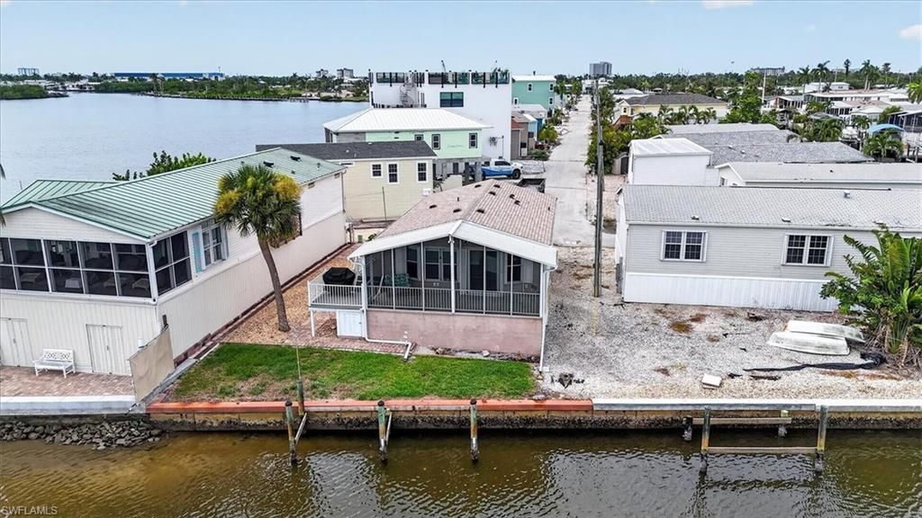 43 Emily Ln, Fort Myers Beach, FL 33931 Photo