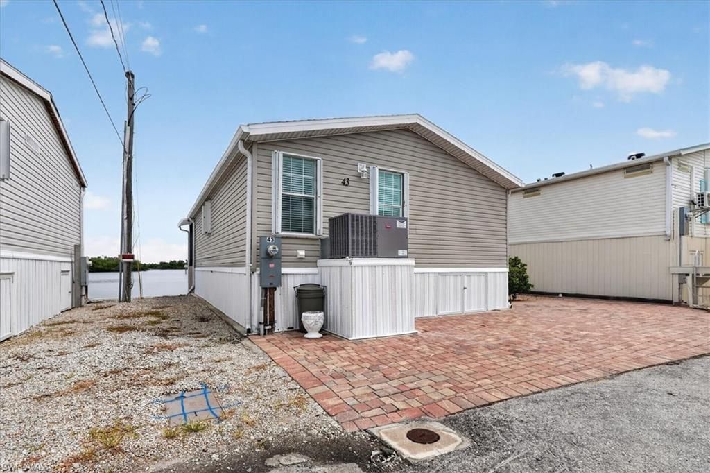 43 Emily Ln, Fort Myers Beach, FL 33931 Photo