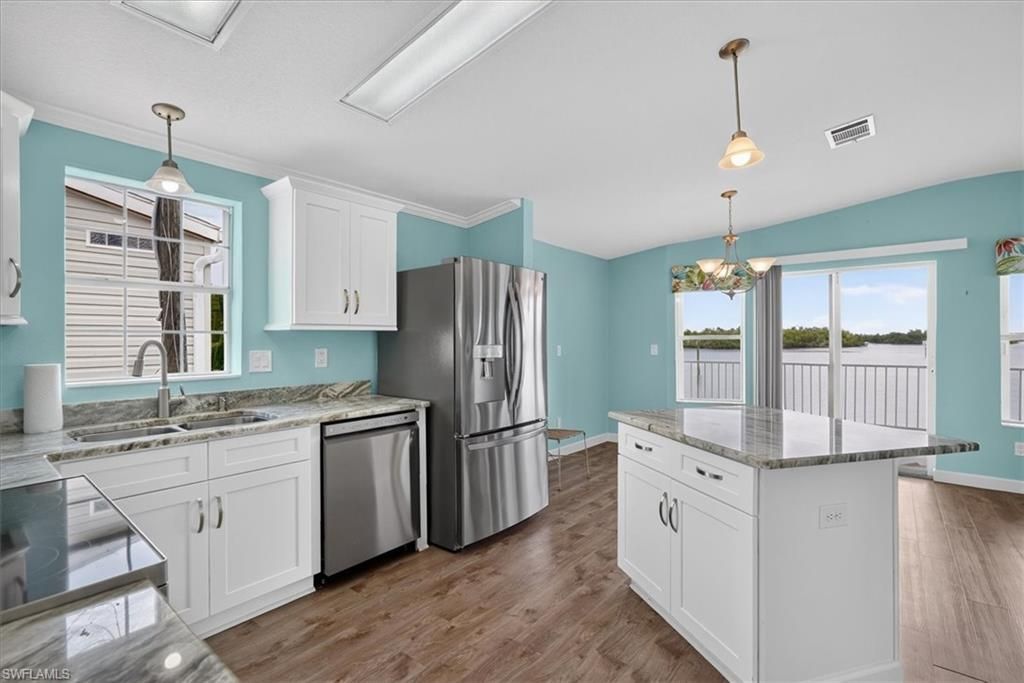 43 Emily Ln, Fort Myers Beach, FL 33931 Photo