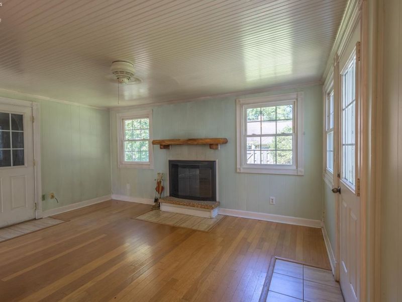 817 Seneca Avenue, Huron, OH 44839 Photo 9