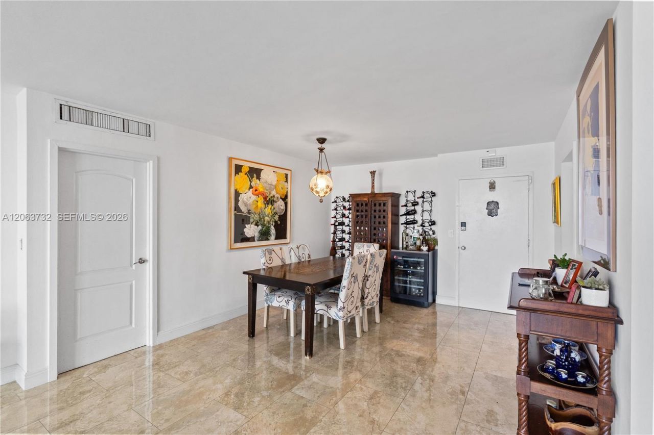 3140 S Ocean Dr, Unit 911, Hallandale Beach, FL 33009 Photo