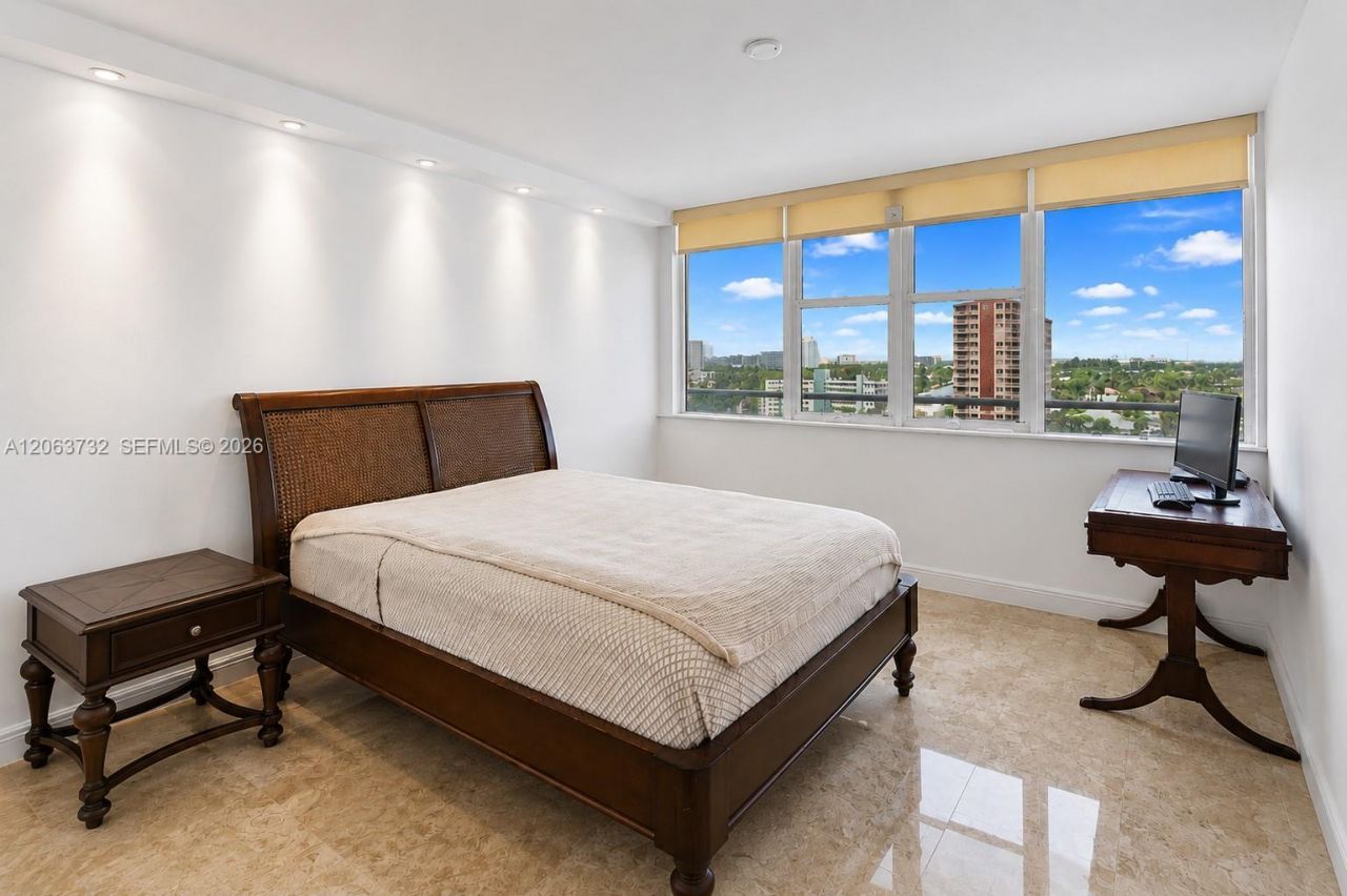 3140 S Ocean Dr, Unit 911, Hallandale Beach, FL 33009 Photo