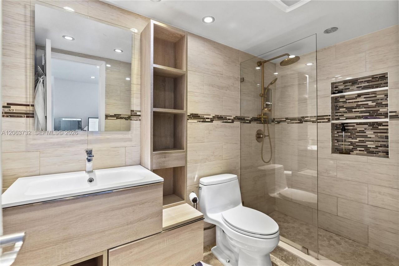3140 S Ocean Dr, Unit 911, Hallandale Beach, FL 33009 Photo