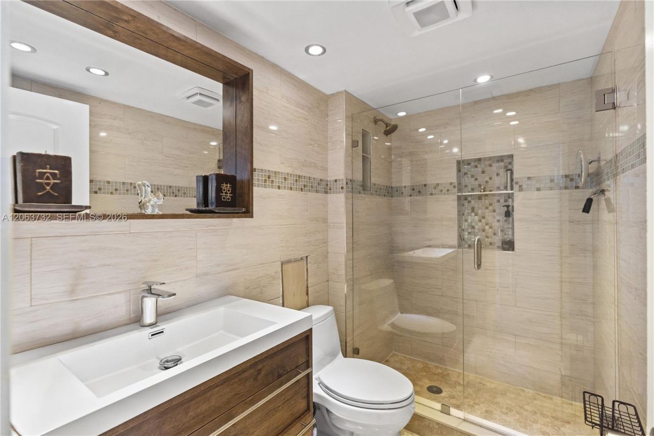 3140 S Ocean Dr, Unit 911, Hallandale Beach, FL 33009 Photo