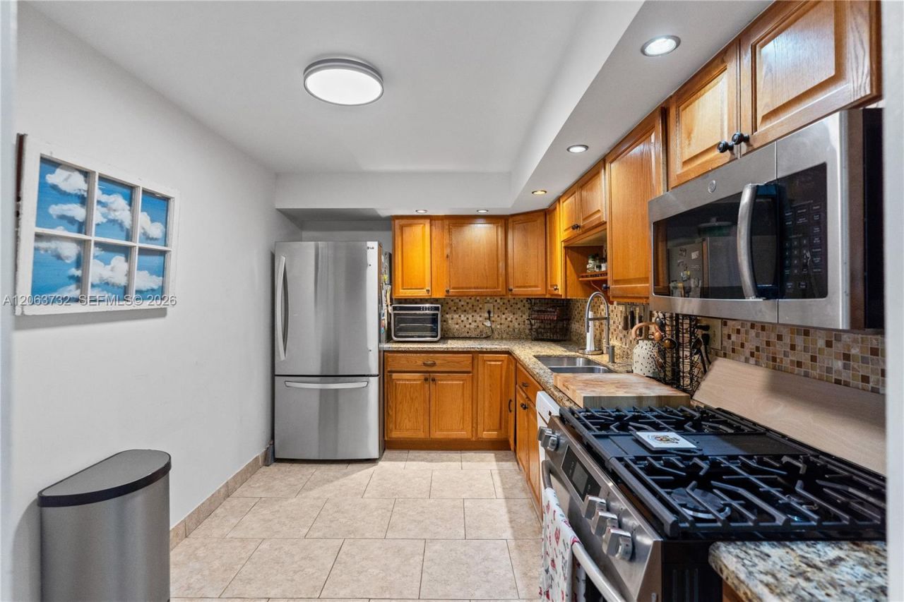 3140 S Ocean Dr, Unit 911, Hallandale Beach, FL 33009 Photo