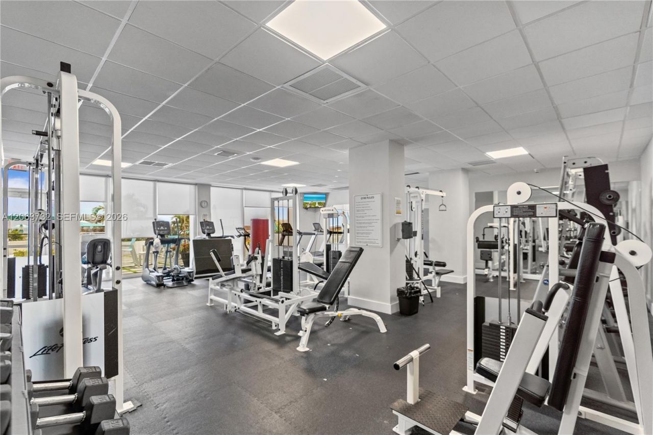 3140 S Ocean Dr, Unit 911, Hallandale Beach, FL 33009 Photo