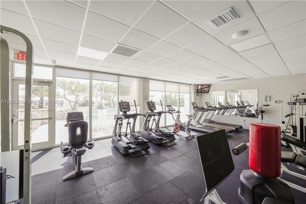 3140 S Ocean Dr, Unit 911, Hallandale Beach, FL 33009 Photo