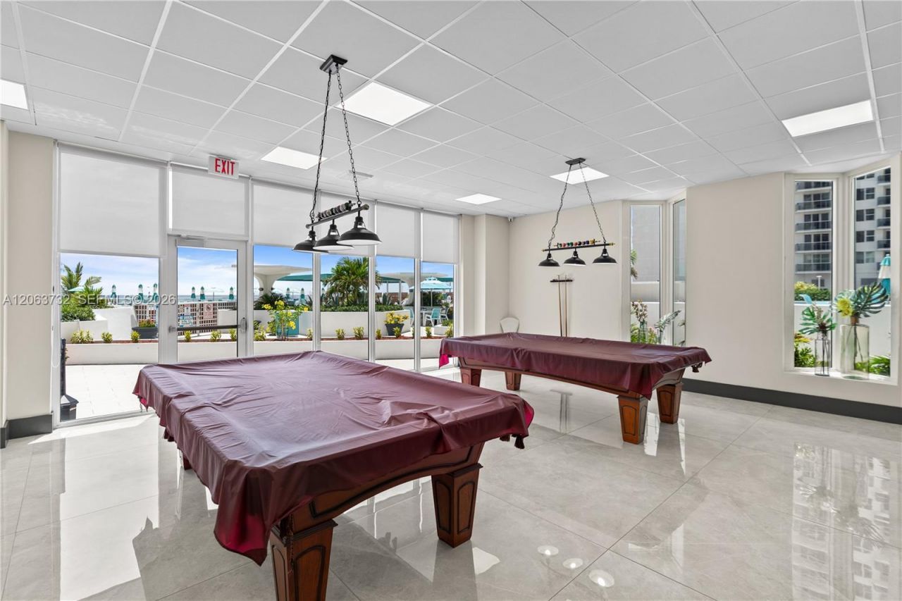 3140 S Ocean Dr, Unit 911, Hallandale Beach, FL 33009 Photo