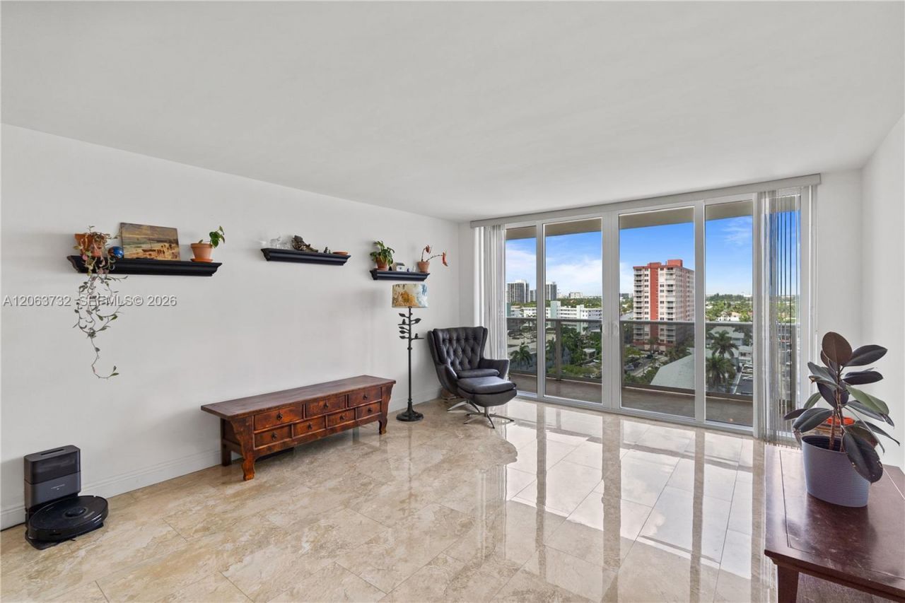 3140 S Ocean Dr, Unit 911, Hallandale Beach, FL 33009 Photo