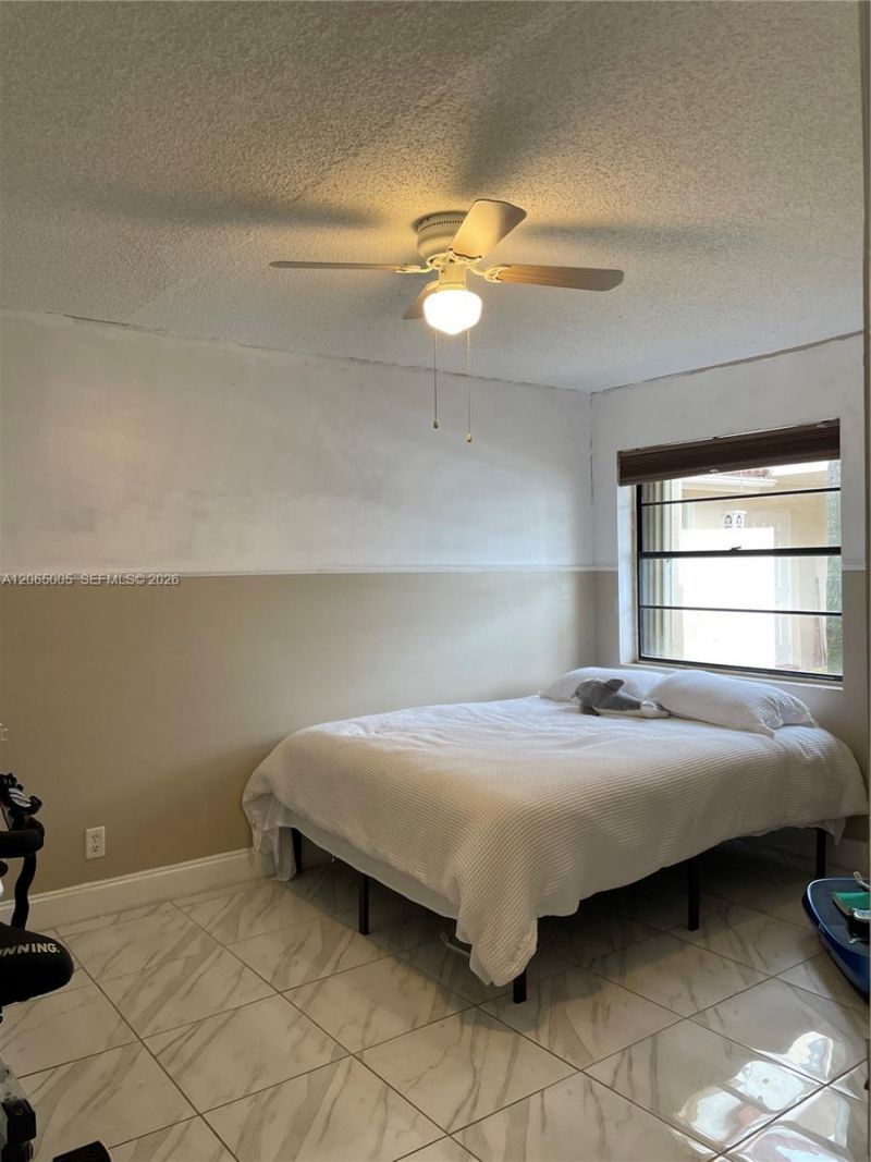 6547 NW 170th Ter, Hialeah, FL 33015 Photo
