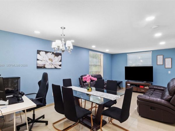 5665 W 20th Ave , Unit 212, Hialeah, FL 33012