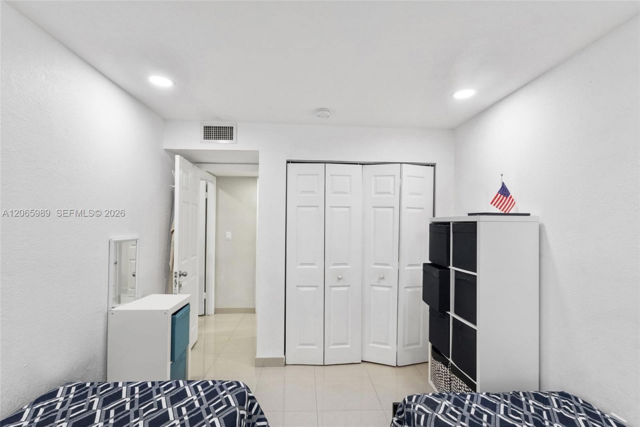 5665 W 20th Ave , Unit 212, Hialeah, FL 33012 Photo