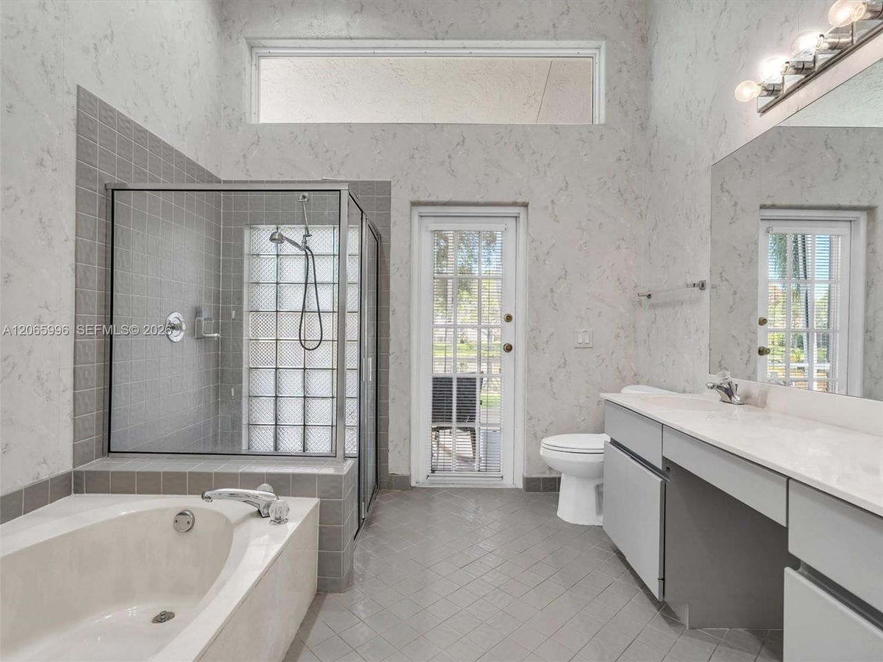 629 Spinnaker, Weston, FL 33326 Photo