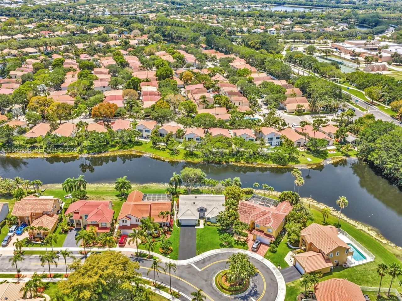 629 Spinnaker, Weston, FL 33326 Photo