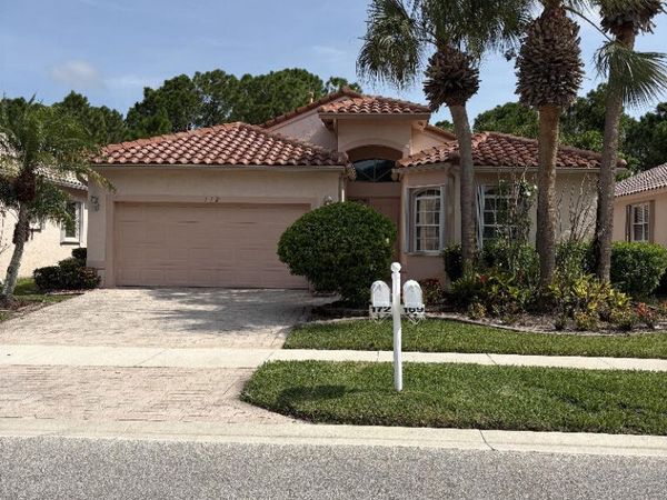172 NW LAWTON Road, Port St. Lucie, FL 34986