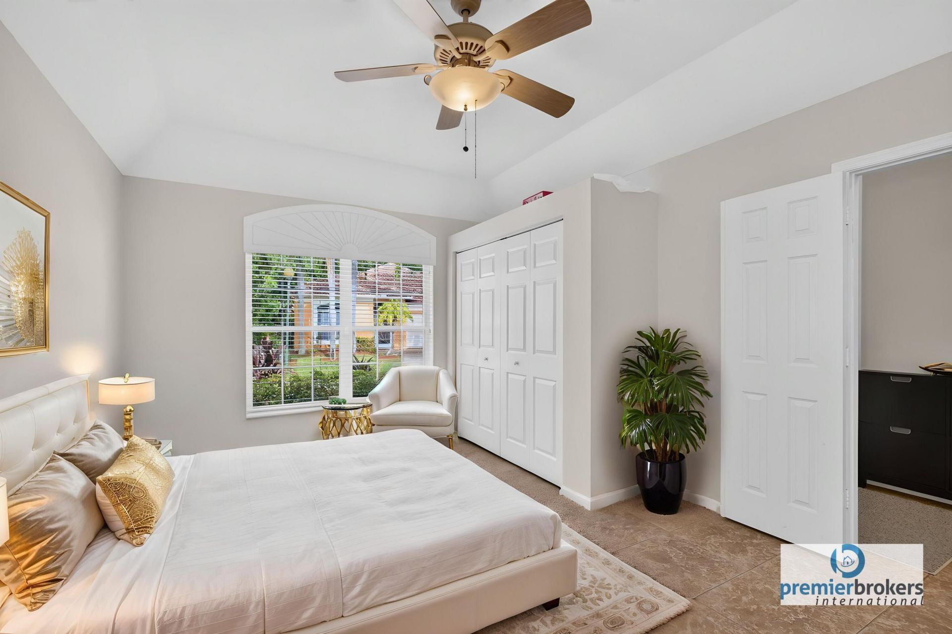 8058 Via Hacienda, Riviera Beach, FL 33418 Photo