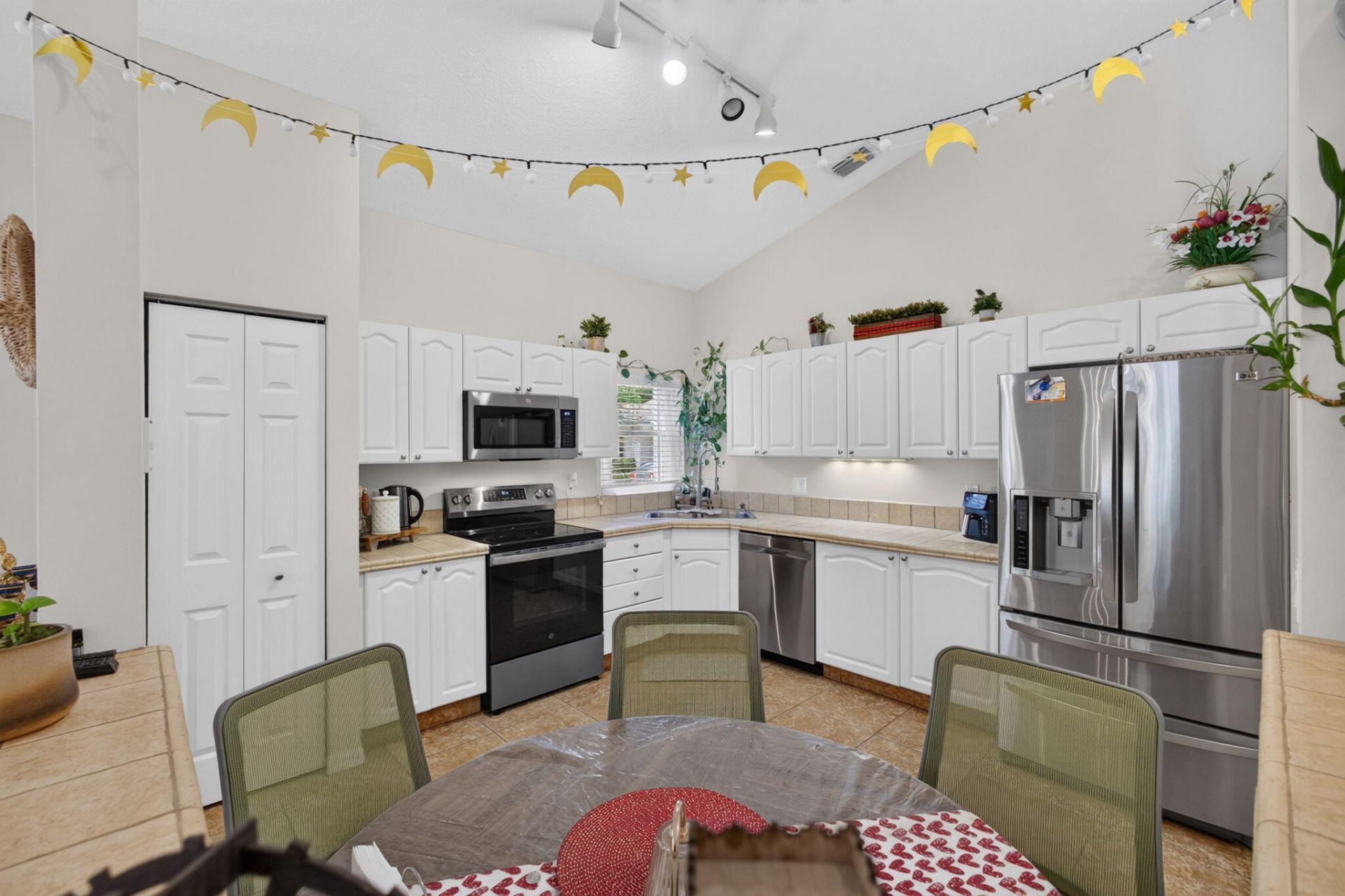 8058 Via Hacienda, Riviera Beach, FL 33418 Photo