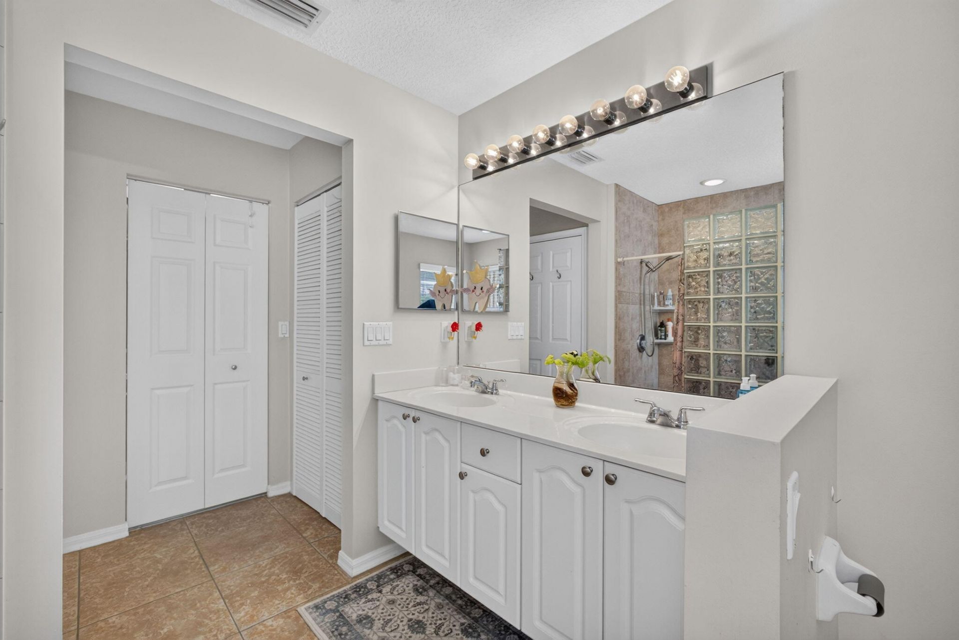 8058 Via Hacienda, Riviera Beach, FL 33418 Photo