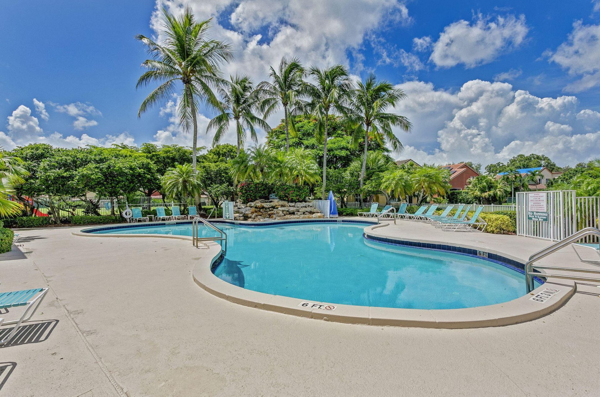 8058 Via Hacienda, Riviera Beach, FL 33418 Photo
