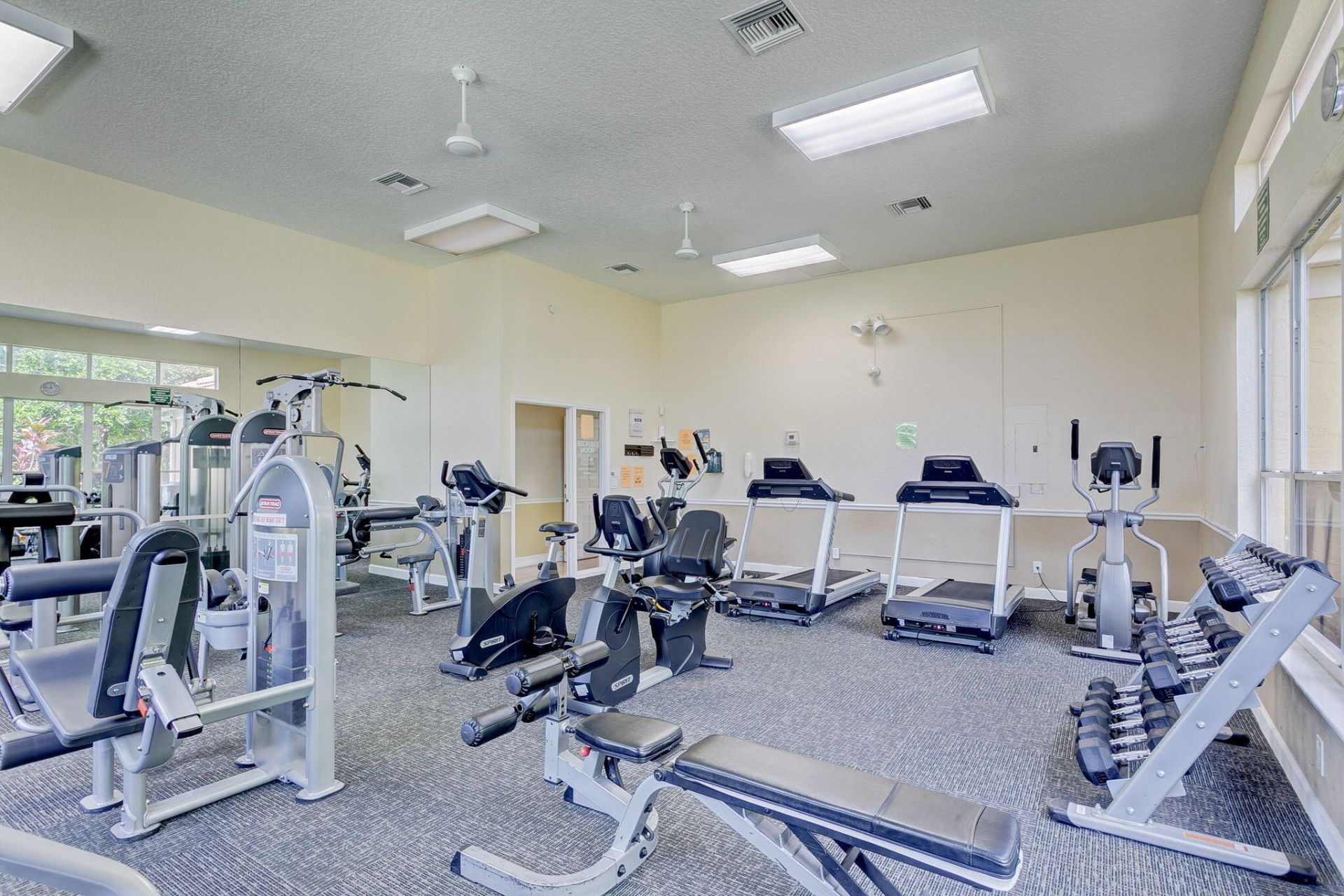 8058 Via Hacienda, Riviera Beach, FL 33418 Photo