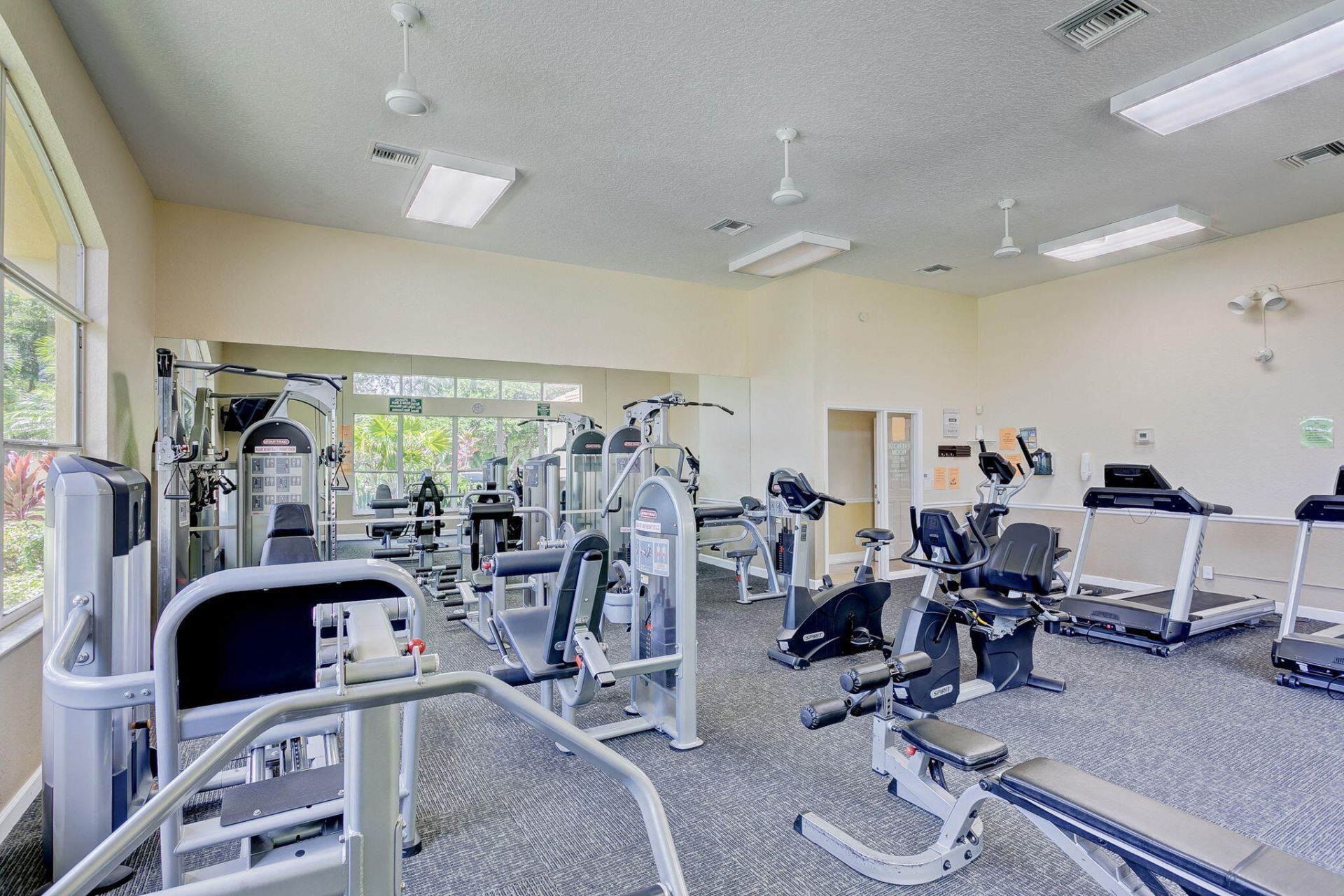 8058 Via Hacienda, Riviera Beach, FL 33418 Photo