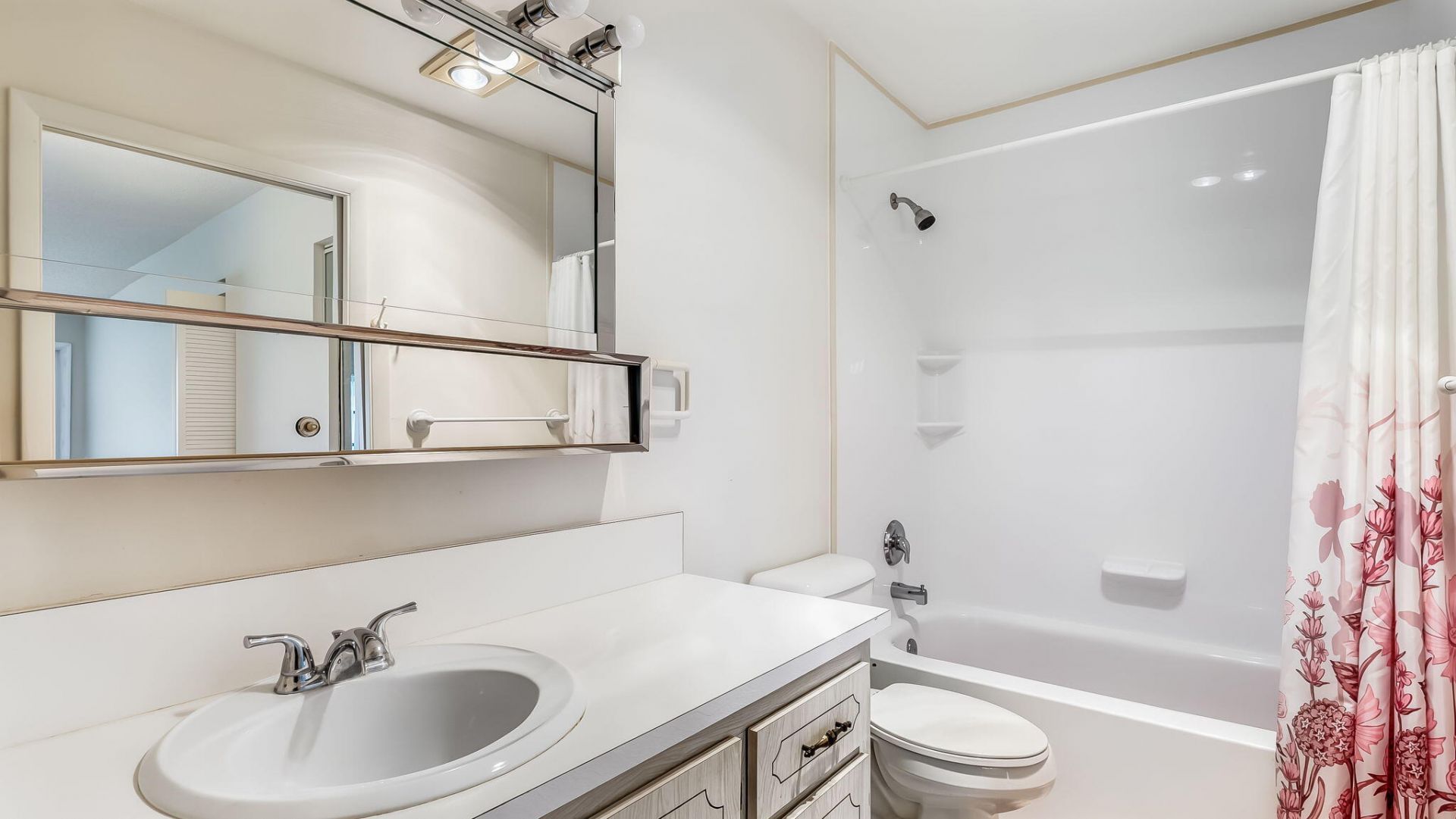 5091 Lakefront Boulevard, Unit C, Delray Beach, FL 33484 Photo
