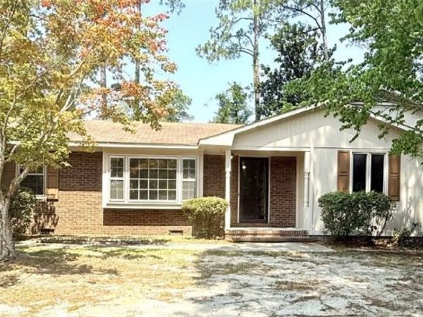 1525 Trevino Drive, Fayetteville, NC 28303