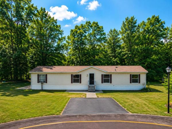 513 E Rainbow Road, Newaygo, MI 49337