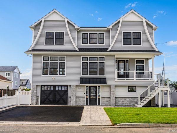 3681 Naomi Street , Seaford, NY 11783