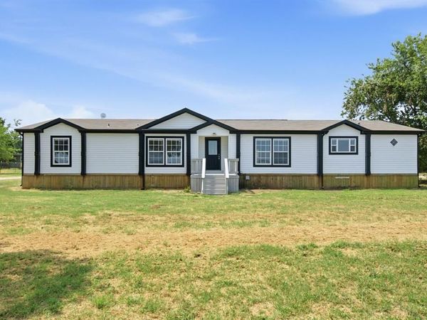 1040 Earp Road, Springtown, TX 76082