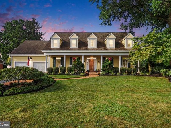 36 BRUSEN DRIVE, LITITZ, PA 17543