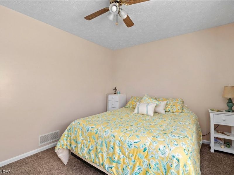 732 Oakdale Circle, Elyria, OH 44035 Photo 22