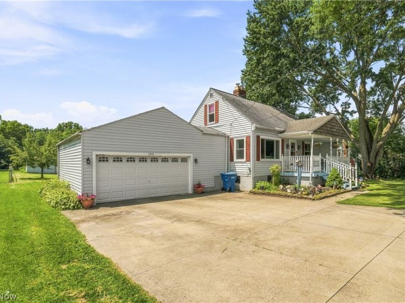 3310 Mayfair Road, Akron, OH 44312 Photo 3