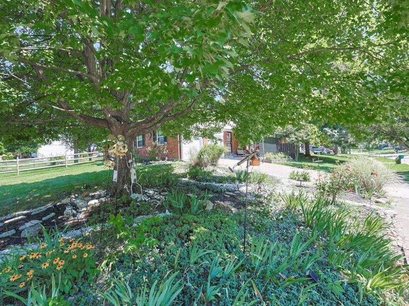 8475 Summitridge Drive, Cincinnati, OH 45255 Photo 32