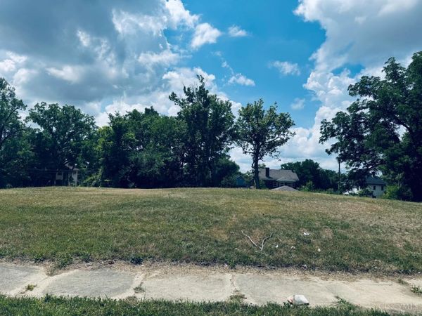 820 Lexington Avenue, Dayton, OH 45402