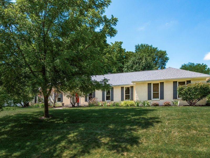8759 Ramblewood Court NW, Pickerington, OH 43147 Photo 2