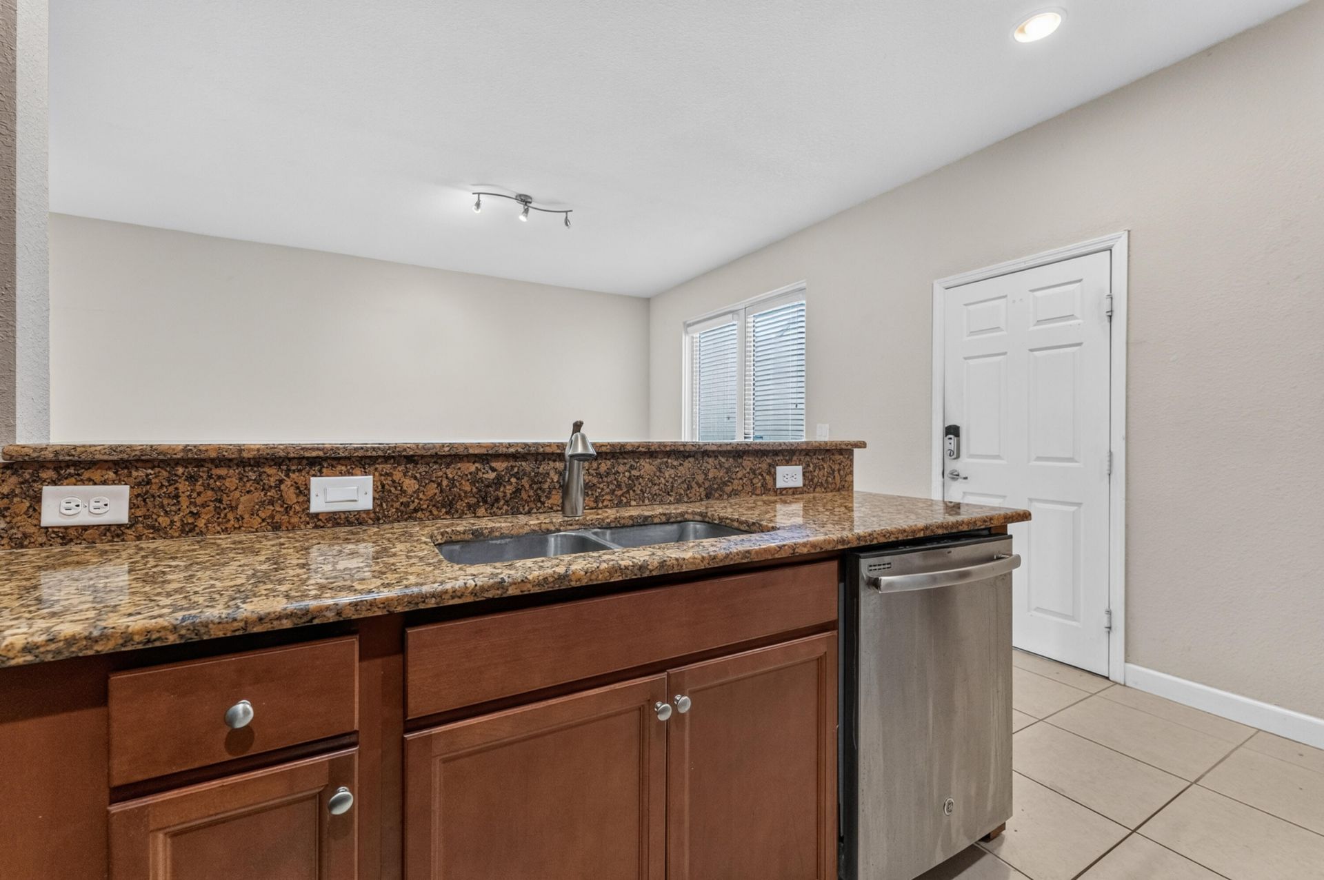 17094 SW 95th Terrace, Miami, FL 33196 Photo