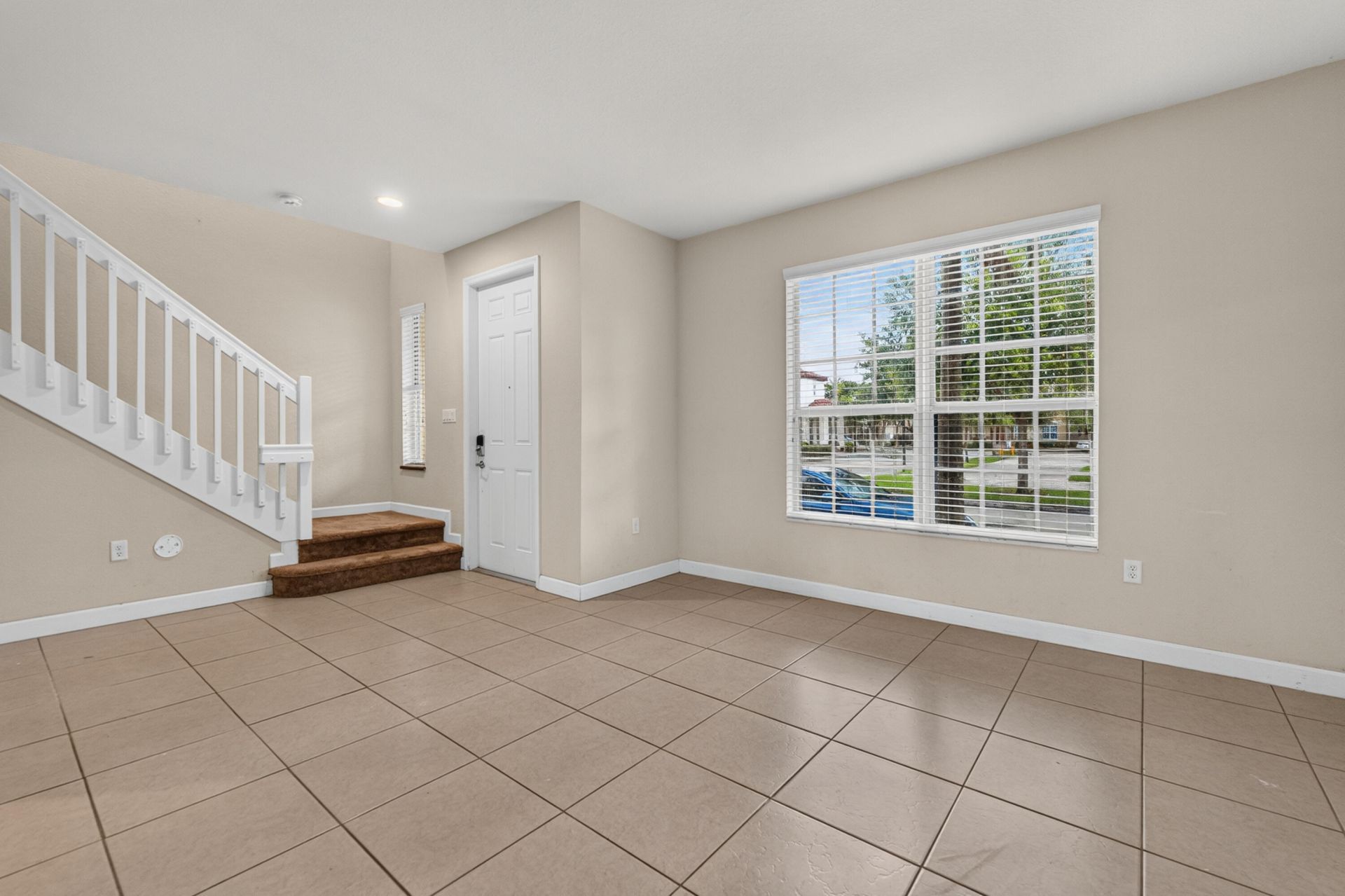 17094 SW 95th Terrace, Miami, FL 33196 Photo