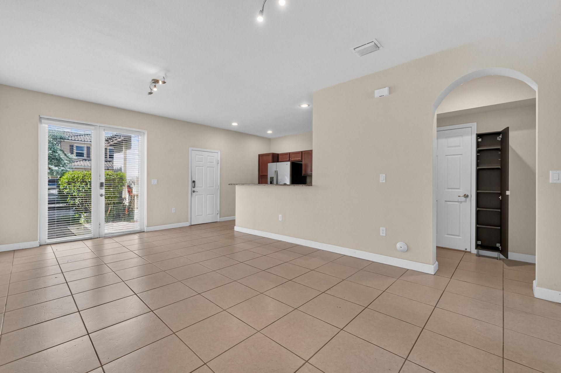 17094 SW 95th Terrace, Miami, FL 33196 Photo