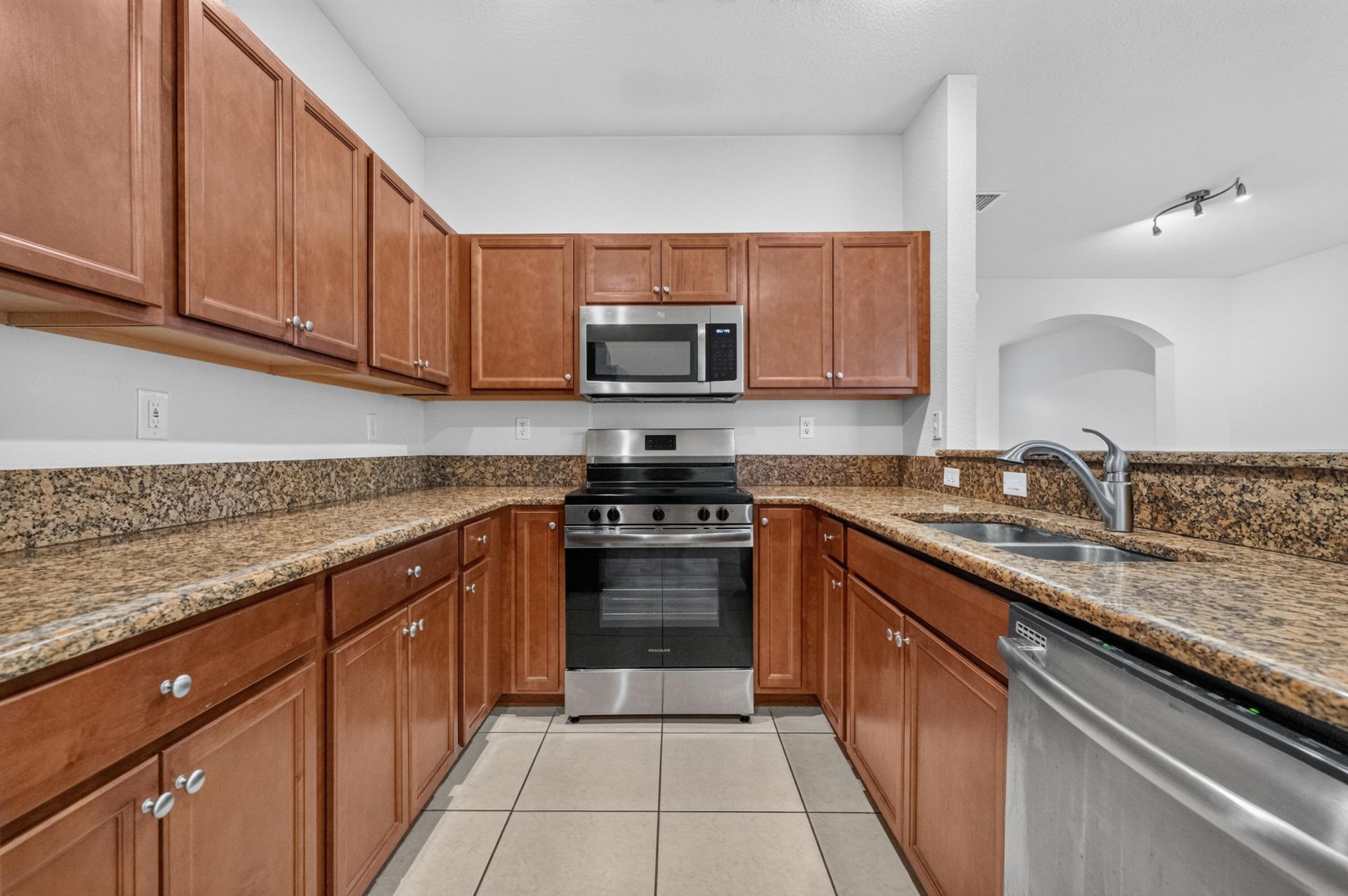 17094 SW 95th Terrace, Miami, FL 33196 Photo