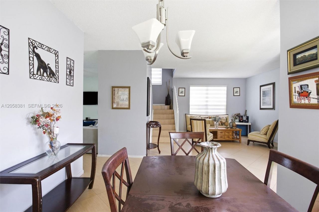 2412 SW 164th Ave , Miramar, FL 33027 Photo