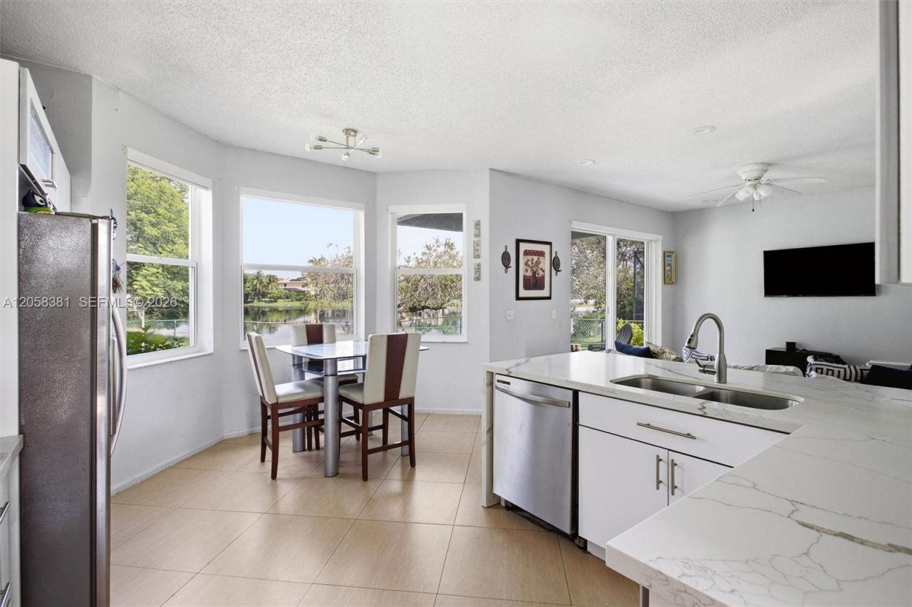 2412 SW 164th Ave , Miramar, FL 33027 Photo